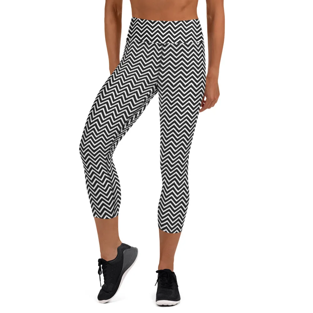 Black Chevron Yoga Capri Leggings, Patterned Women's Capris Tights-Made in USA/EU/MX