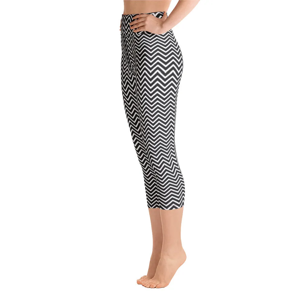 Black Chevron Yoga Capri Leggings, Patterned Women's Capris Tights-Made in USA/EU/MX