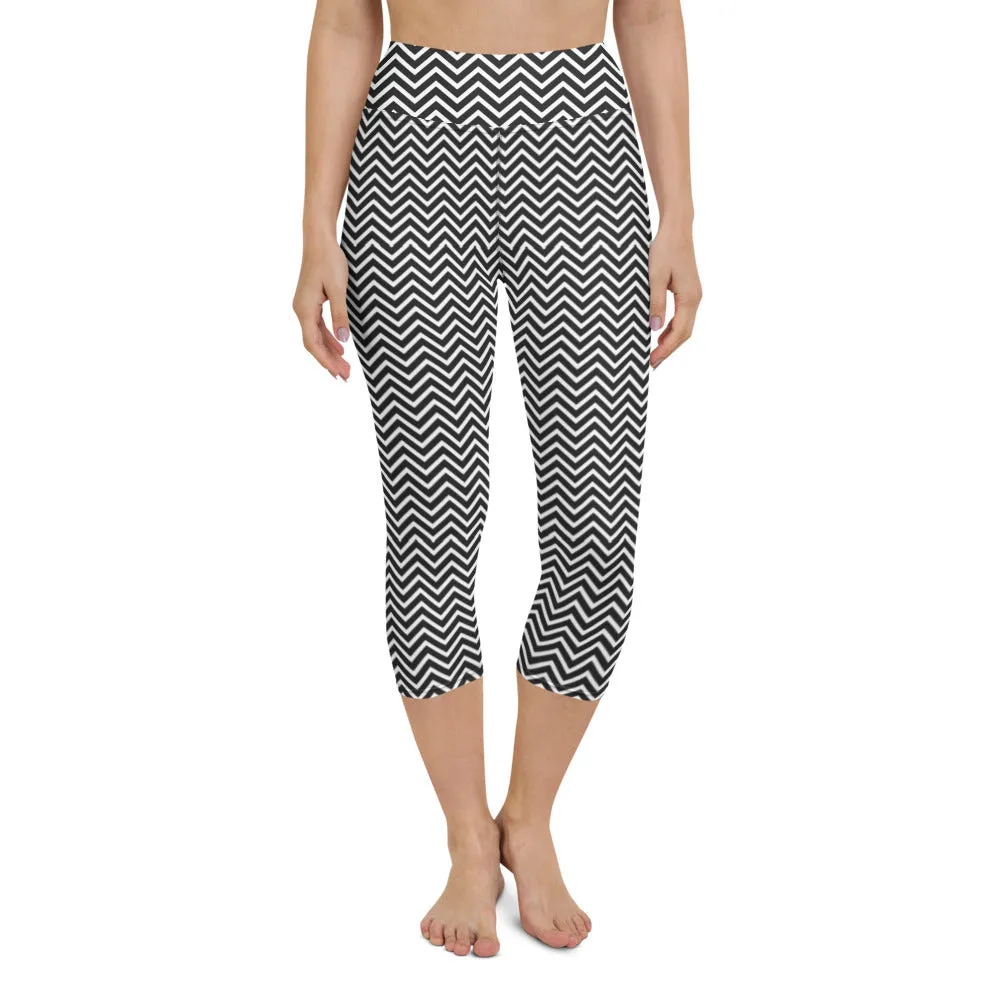 Black Chevron Yoga Capri Leggings, Patterned Women's Capris Tights-Made in USA/EU/MX