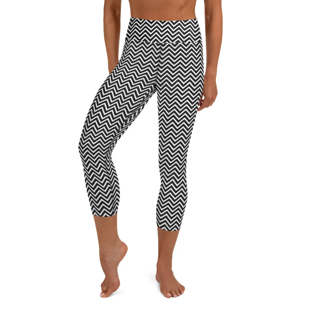 Black Chevron Yoga Capri Leggings, Patterned Women's Capris Tights-Made in USA/EU/MX