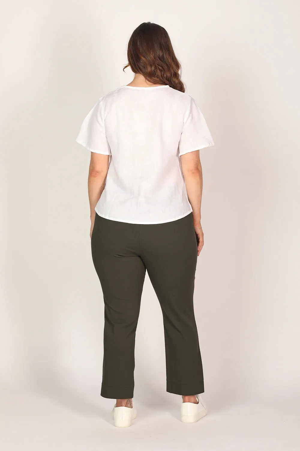 Regular Length Stretch Capri Pant in Bottle Green