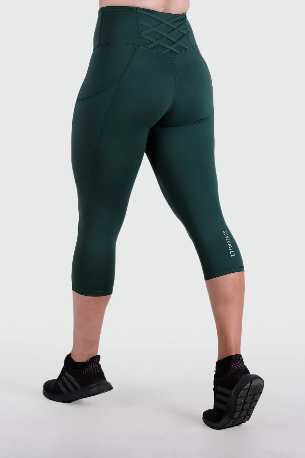 Strappy Capri V2 Highwaisted Leggings - Emerald