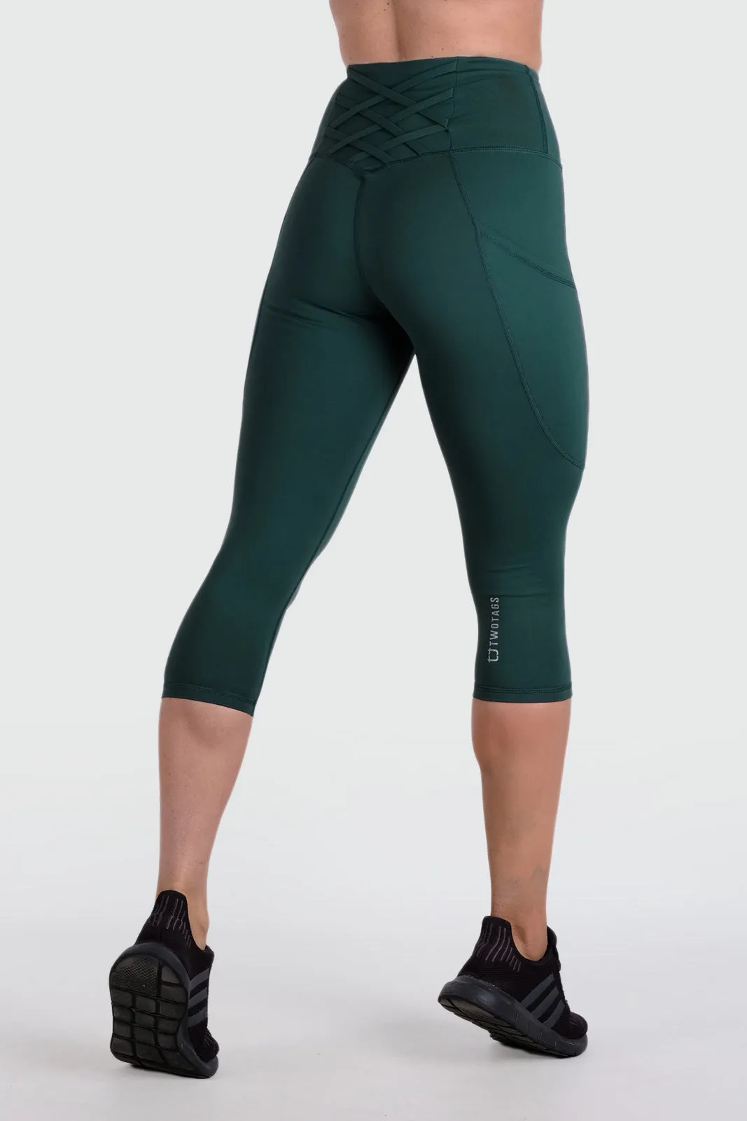 Strappy Capri V2 Highwaisted Leggings - Emerald